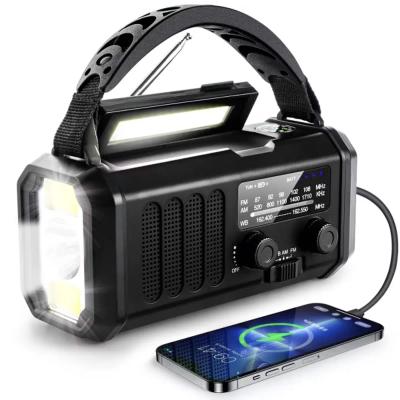 Nødradio – 10.000 mAh Powerbank, LED-lampe & Håndsvinggenerator